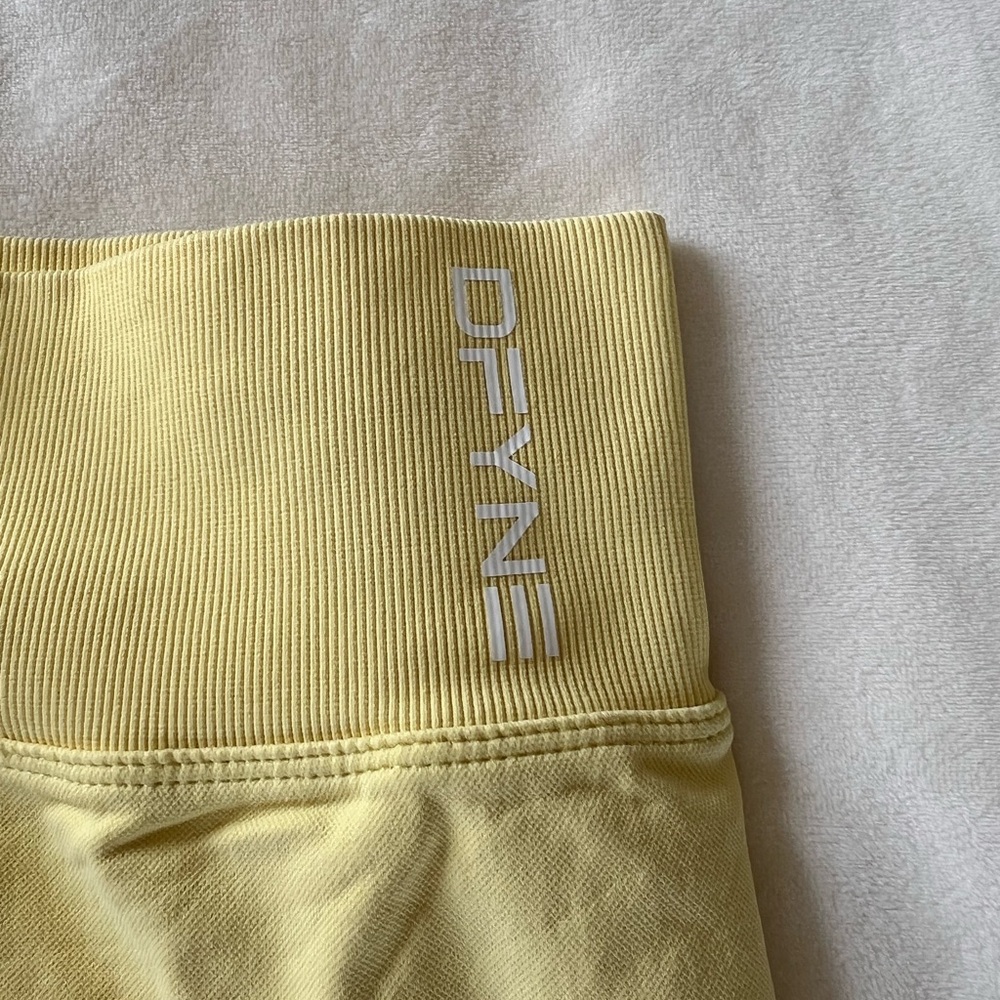 Yellow Scrunch Biker Shorts - DFYNE - Picture 2 of 3